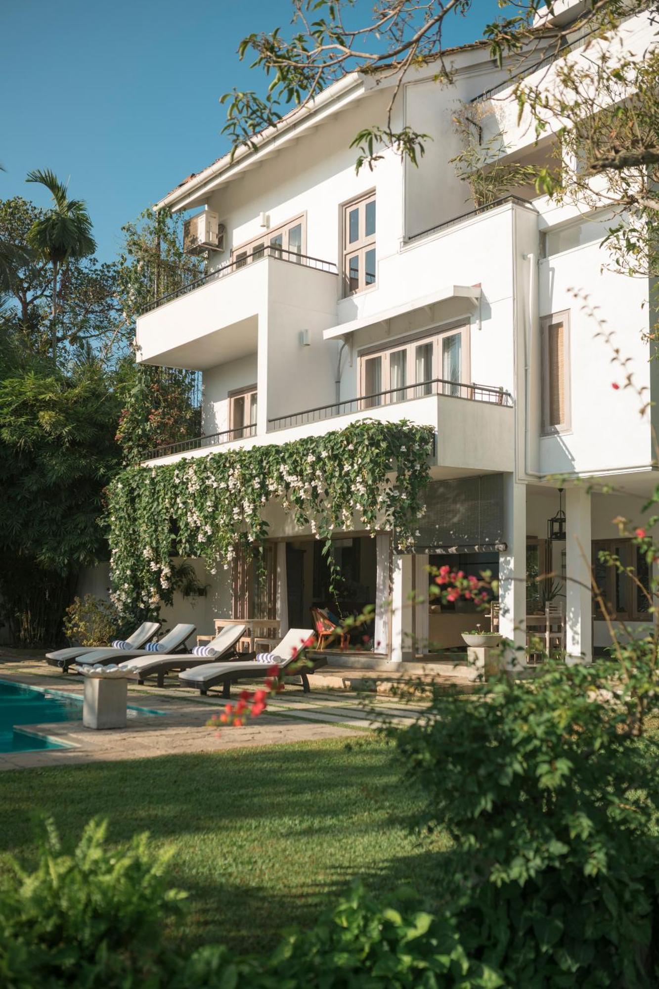 Arahtis Lake Villa Hikkaduwa Exterior foto